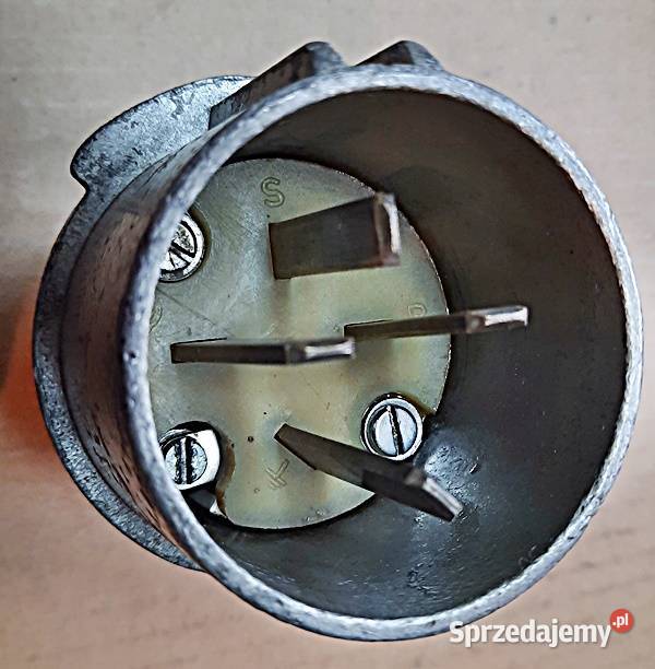 Wtyczka siłowa płaskie bolce 32 A 500 V IP44 z Ostrów Wielkopolski sprzedam