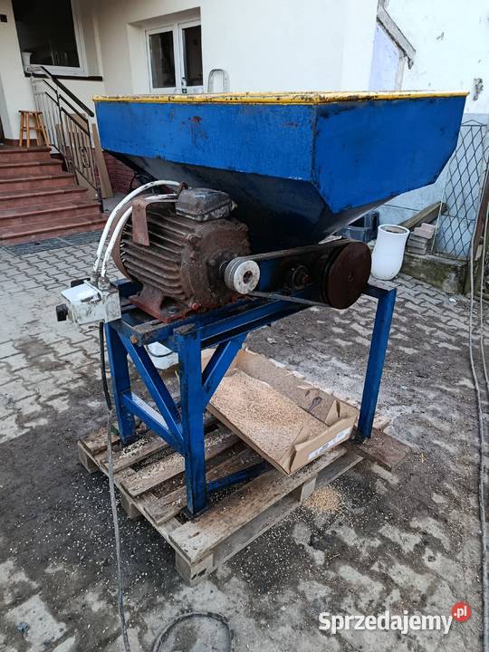 Gniotownik walcownik do ziarna polski nieuszkodzony Limanowa sprzedam