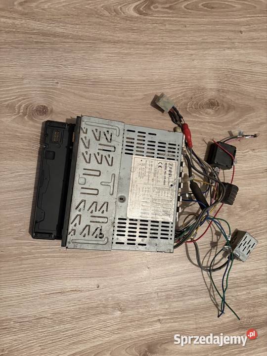 Radio samochodowe FIRST CR4004 Łomża