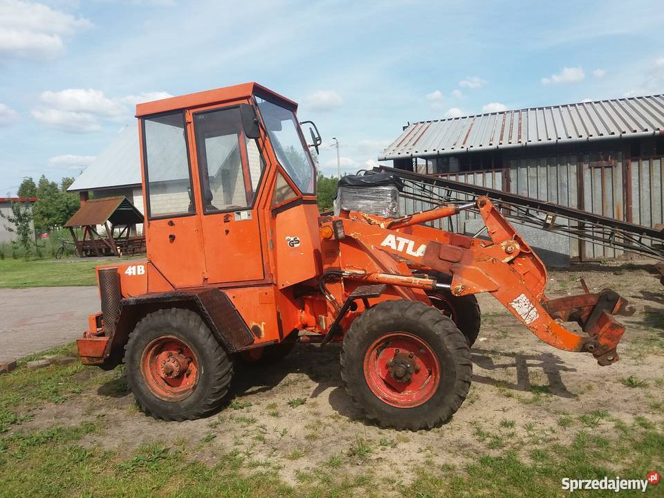 Sprzedam ładowarkę Kabina Koparko ładowarki