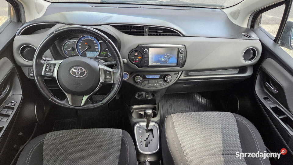 Toyota Yaris 15 HSD 100 Kamera Serwisowany autoalarm