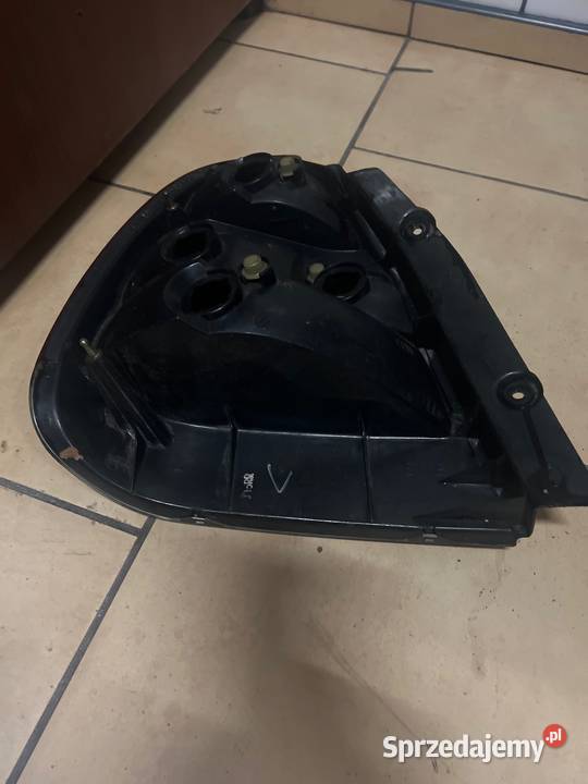 Lampa tyl prawa daewoo nubira 2 Margonin