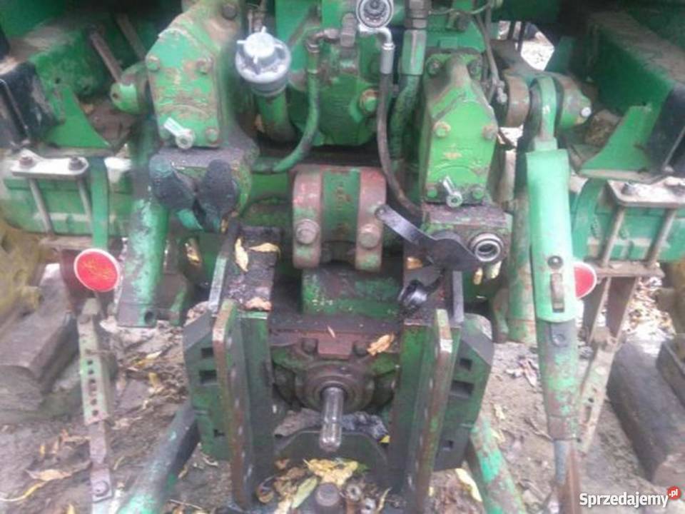 Części John Deere 4040 4240 4440 4640 4050 4250 nieuszkodzony sprzedam
