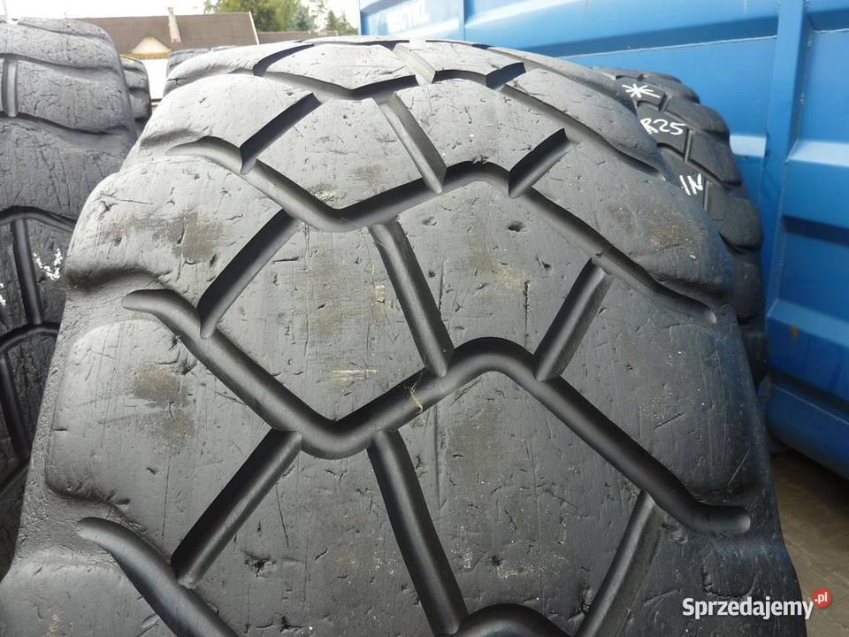 2x Opona używana przemysłowa 235R25 MICHELIN Zaścianki