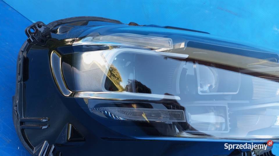 LAMPA PRAWY PRZÓD 9J1941032G PORSCHE TAYCAN 9J1