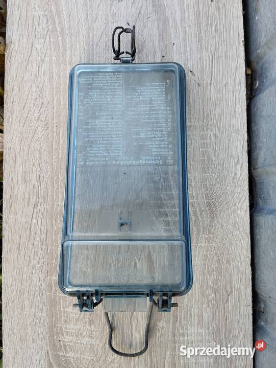 Pokrywa skrzynki bezpieczników Mercedes 190 W201