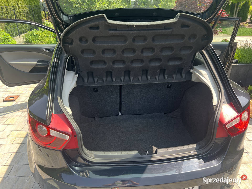 Seat Ibiza IV 12 Benzyna 2013 r 194 000 Czarny benzyna Rzeszów sprzedam