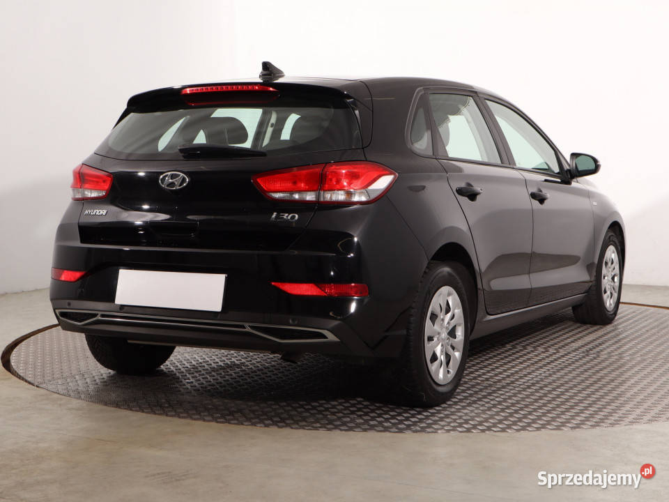 Hyundai i30 15 TGDI MHEV gniazdo USB Katowice
