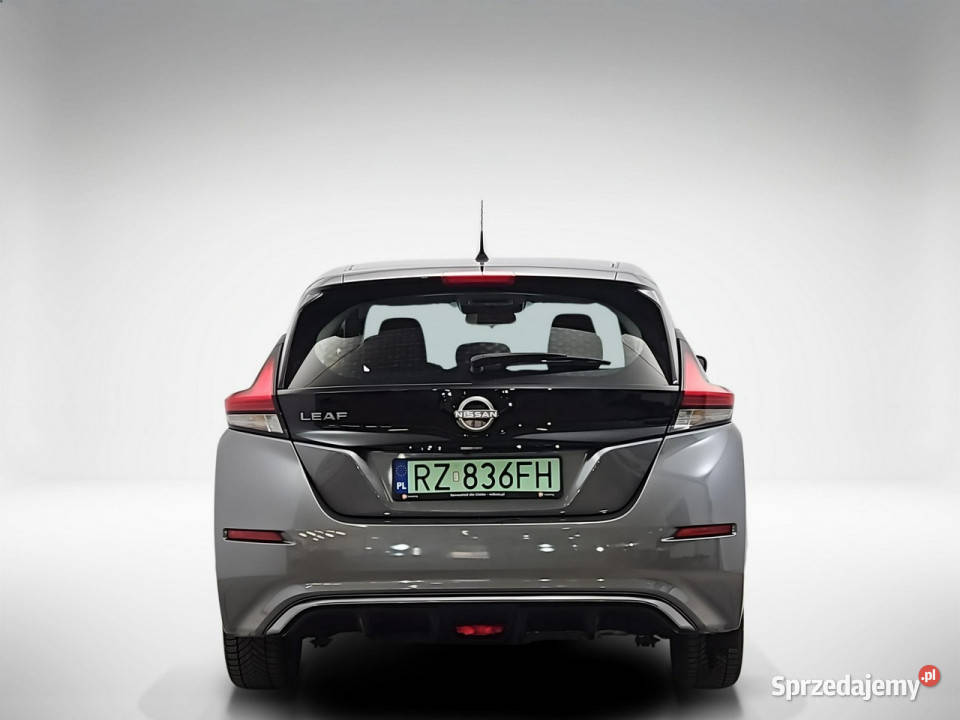 Nissan Leaf 40kWh Acenta Z Polskiego Salonu lakier metallic Warszawa