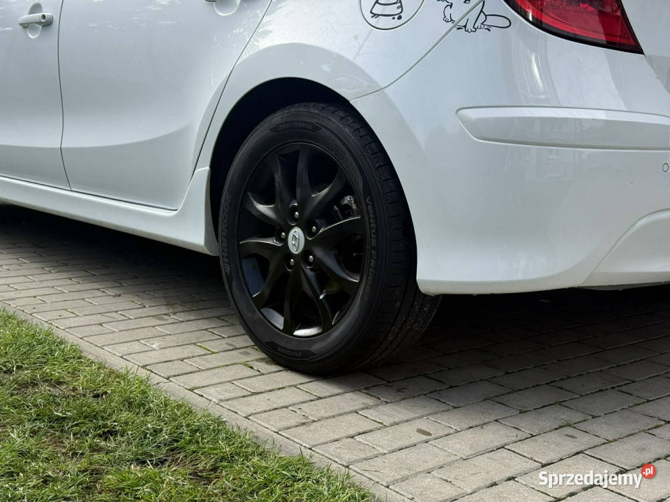 Hyundai i30 14 Benzyna Serwisowany Gwarancja ESP świętokrzyskie