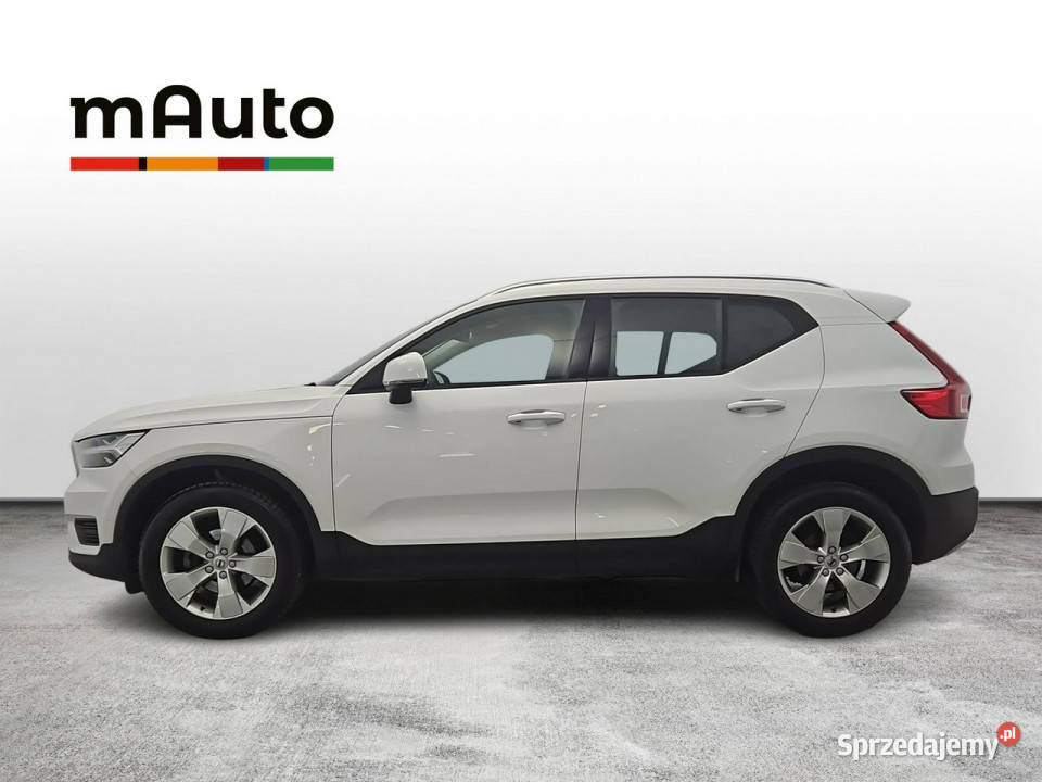 Volvo XC 40 T3 Momentum Pro Z Polskiego Salonu Warszawa sprzedam