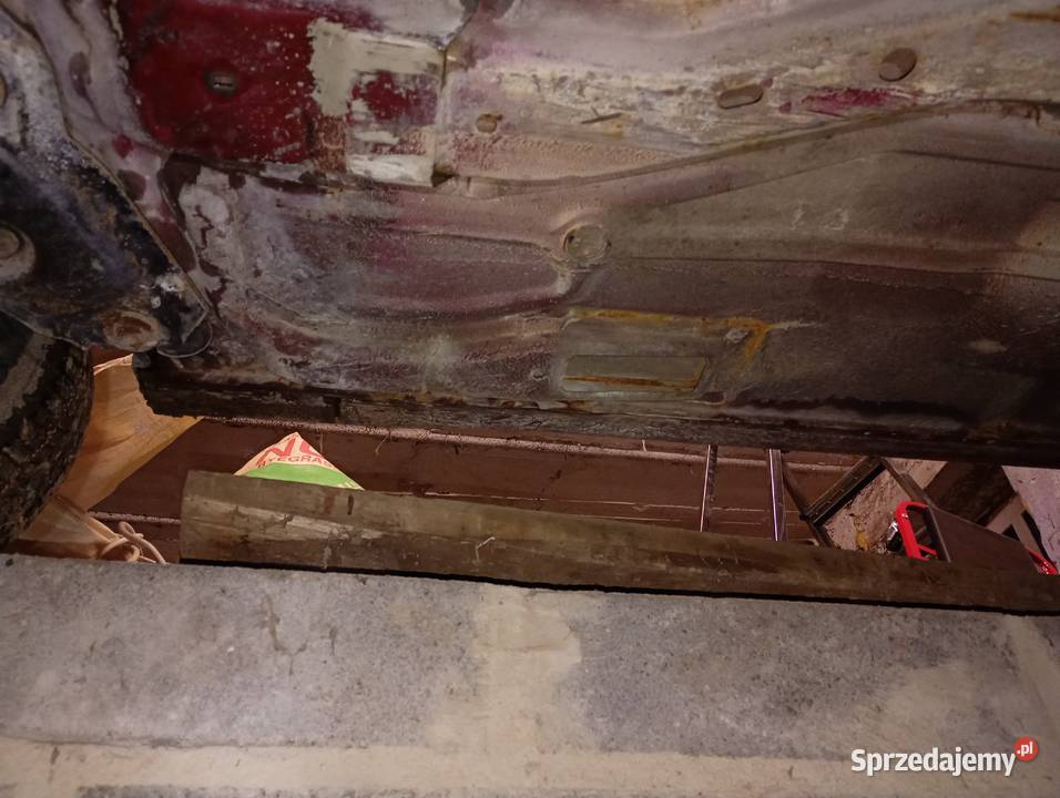 Mazda 121 13 benzyna sprzedam