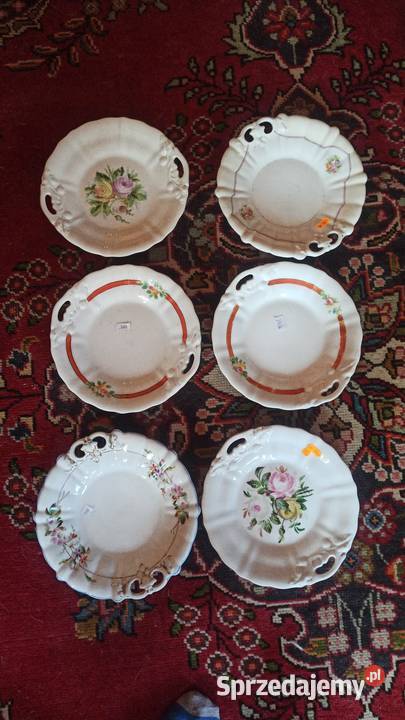 Patery Carl Tiesh Sygnowana CT
Syg z 18751904r Porcelana i szkło pomorskie Gdańsk