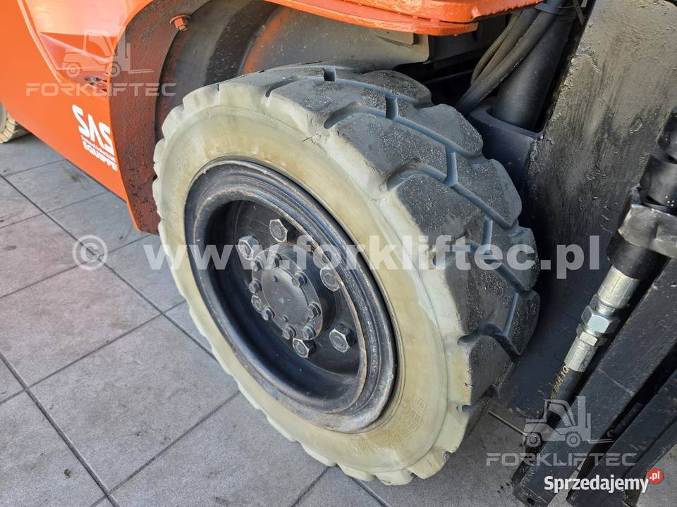 Wózek widłowy TOYOTA 7FGF30 Triplex Kabina Wózki widłowe