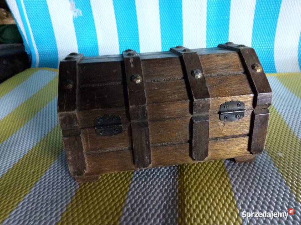 Szkatułkę sprzedam Borówno