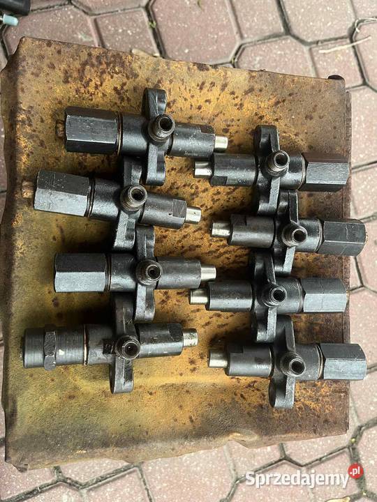 Wtryskiwacze Kompletne MTZ50 D50 Nowe Z Starych