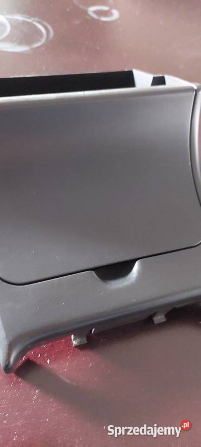 Peugeot 406 coupe schowek niepalących Kalety