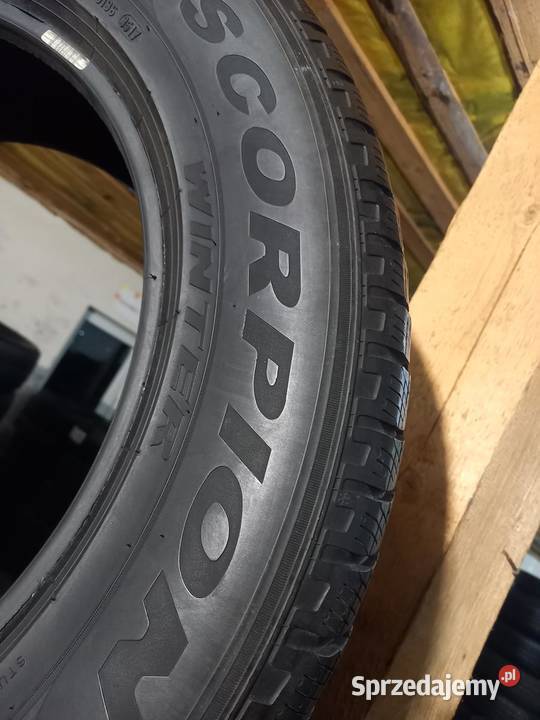 4x Opona UŻYWANA ZIMOWA 21560R17 PIRELLI 208 Samochodowe Zaścianki