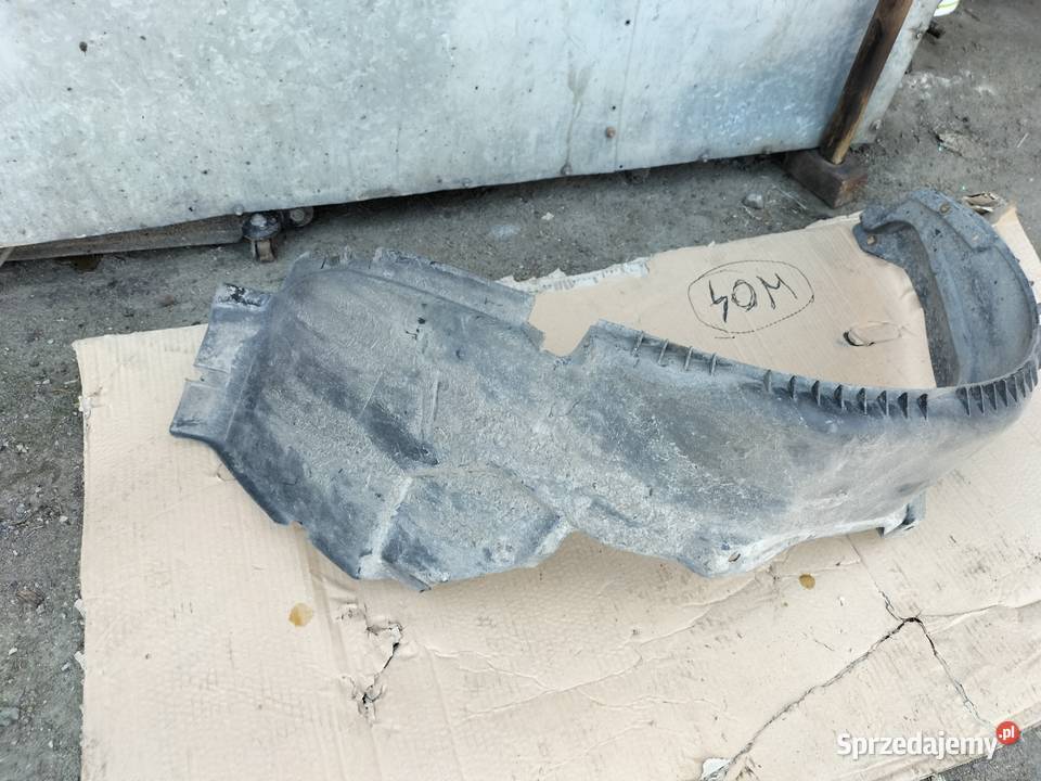 VOLVO S40 V40 nadkole prawy przód Nadkola