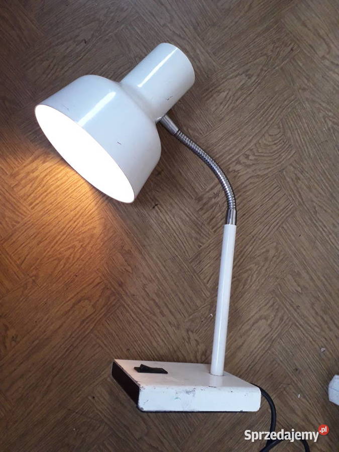 Stara lampa biurkowa model 99 autorstwa Herberta Warszawa