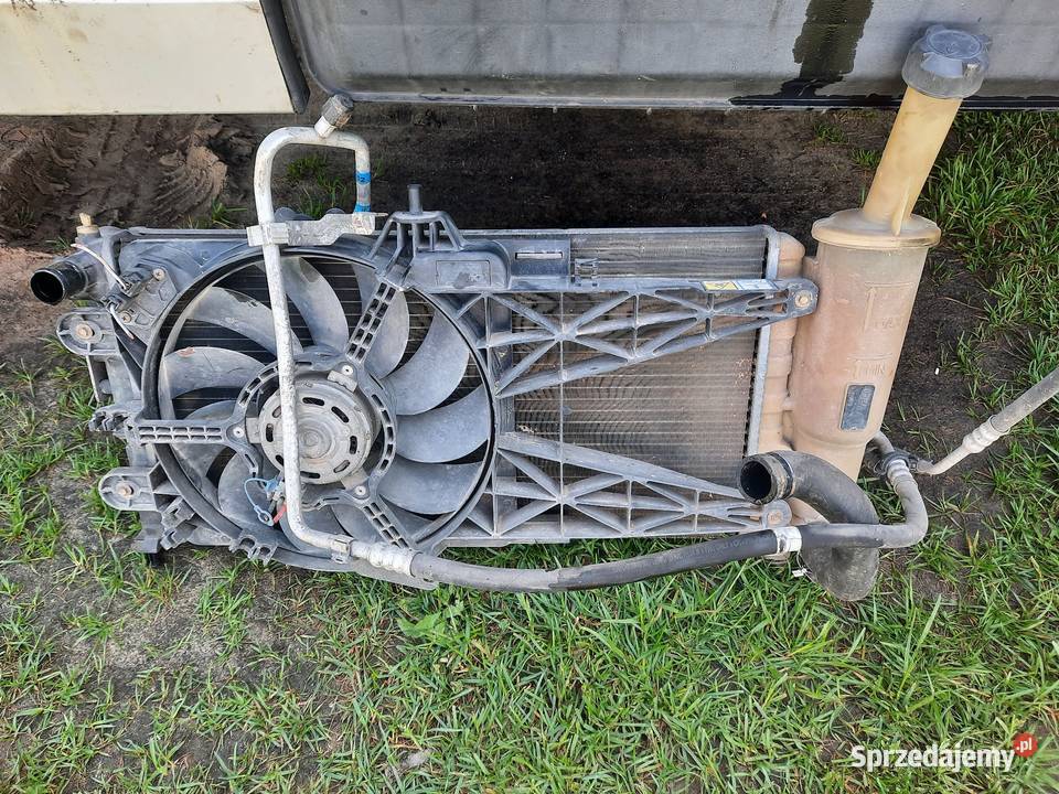 Chłodnica wody klimatyzacji wentylator przewód Rok produkcji 2006 sprzedam