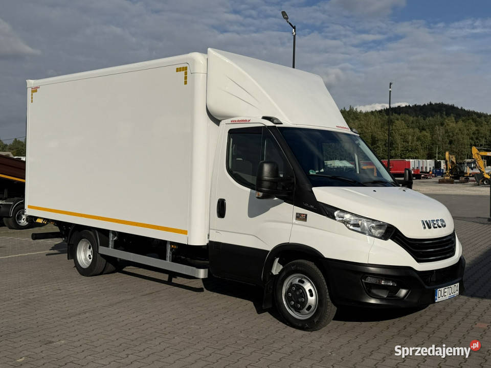 Iveco Daily 35C16 V Kontener Winda Na Bliźniaku autoalarm Samochody dostawcze Widełki