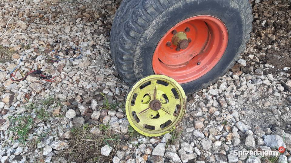Sieczkarnia do kombajnu zbożowego Dominator Ostrowiec Świętokrzyski sprzedam