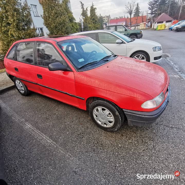 Zadbany opel Astra 14 gaz lpg mały przebieg 196 Rzeszów