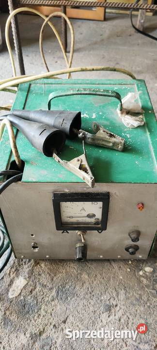 Prostownik z czasów PRL