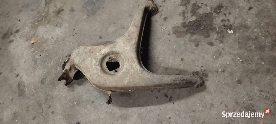 Prawy wahacz Mercedes w 123 Pozostałe małopolskie Tarnów