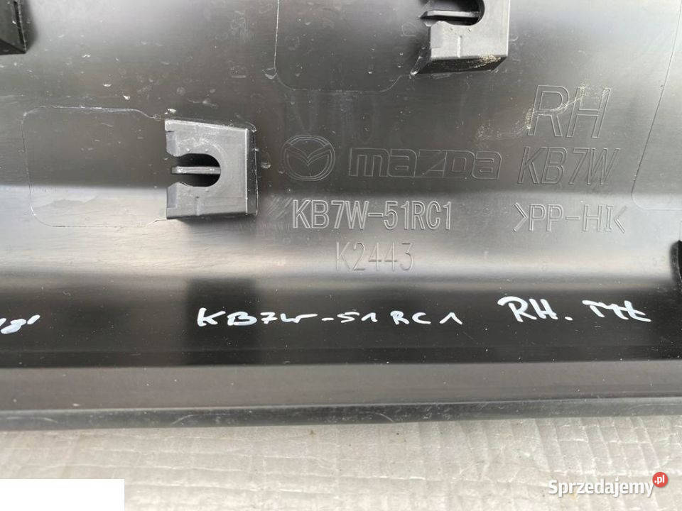 MAZDA CX5 II LISTWA NA DRZWI PRAWA TYLNA lubelskie Kozubszczyzna sprzedam