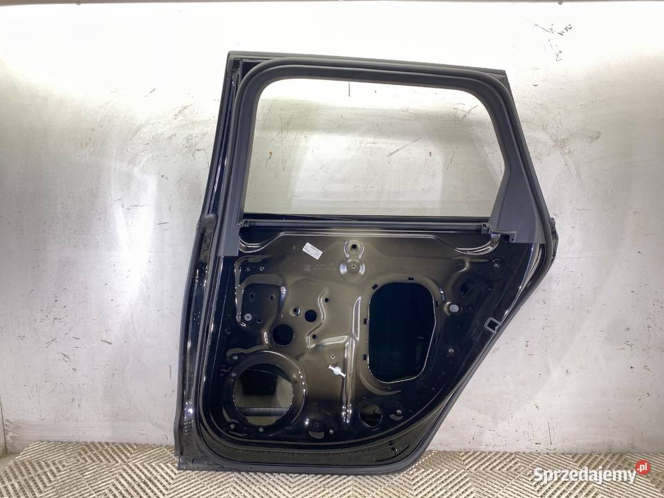 DRZWI PRAWY TYŁ AUDI A6 C8 Kombi osobowe