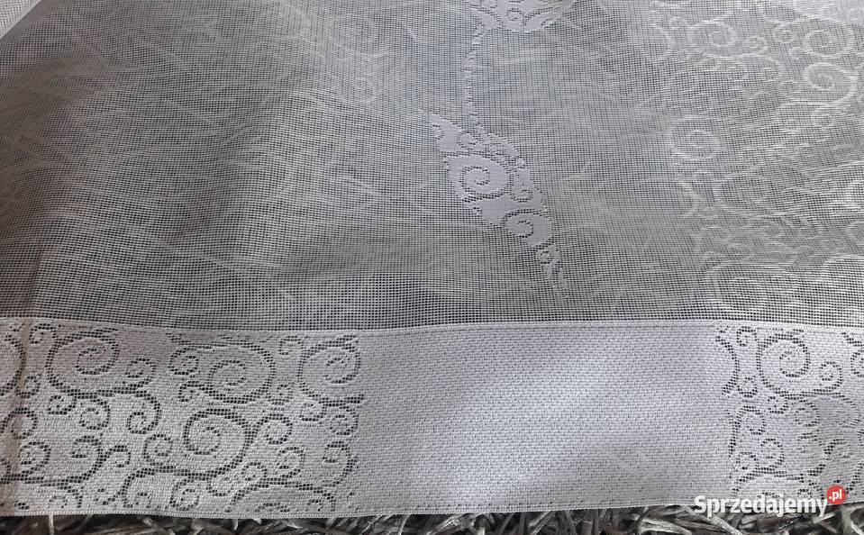 Żakardowa biała firanka pasy pionowe kwiaty 450 Radom