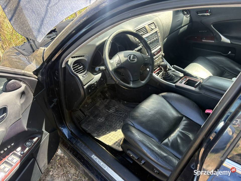 Lexsus is 220 Łomianki