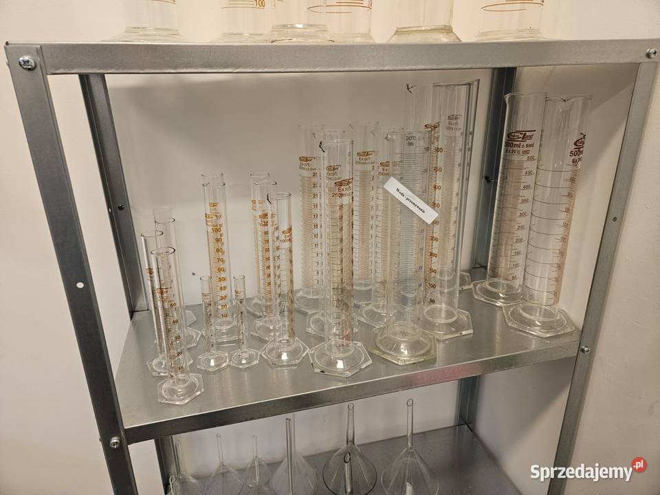 Syndyk sprzeda ruchomości laboratorium na sztuki