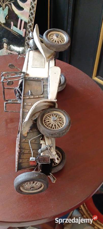 model samochodu kolekcjonerski RollsRoyce Luboń