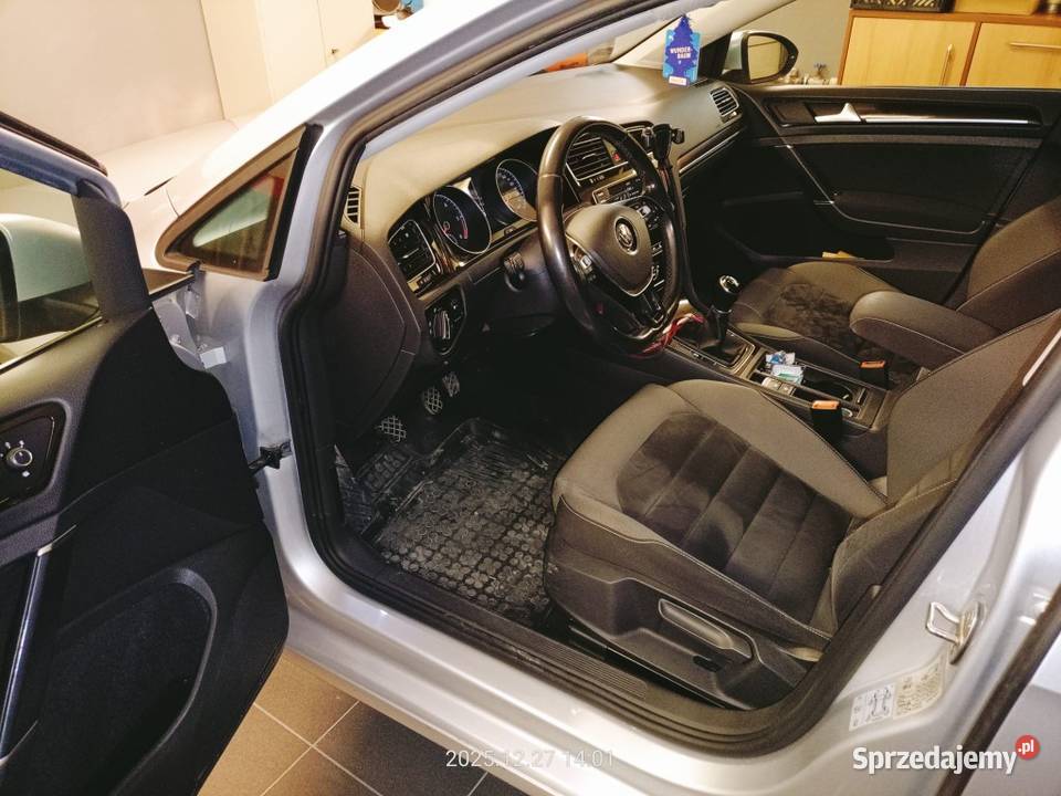 VW Golf 7 kombi 20 TDI 150 łódzkie