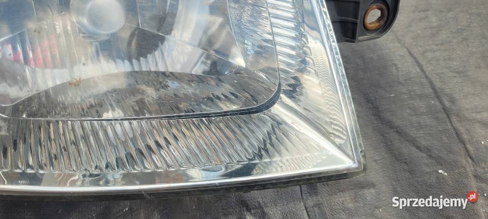 FIAT PANDA II PRAWY REFLEKTOR LAMPA PRAWA PRZOD śląskie Ruda Śląska sprzedam