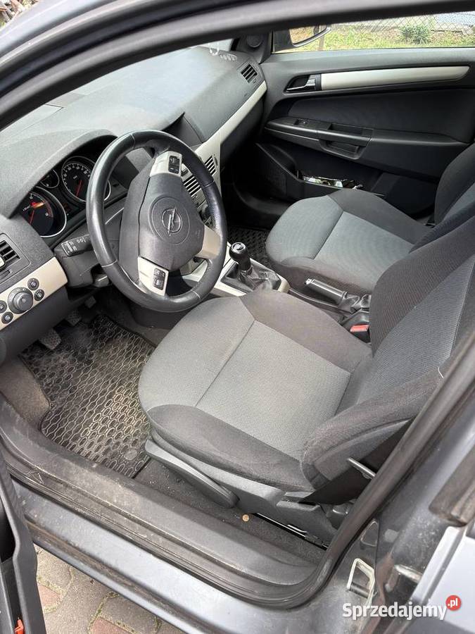 Opel Astra H 2007 kombi 19 101 manualna Warszawa
