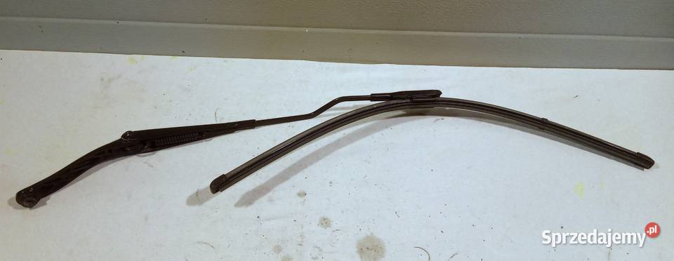 RAMIĘ WYCIERACZKI LEWE FIAT GRANDE PUNTO Części samochodowe Mielęcin