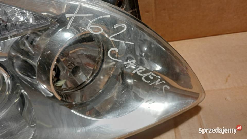 KIA CARENS III FL LAMPA PRZÓD PRAWA SOCZEWKA Zbierkowo