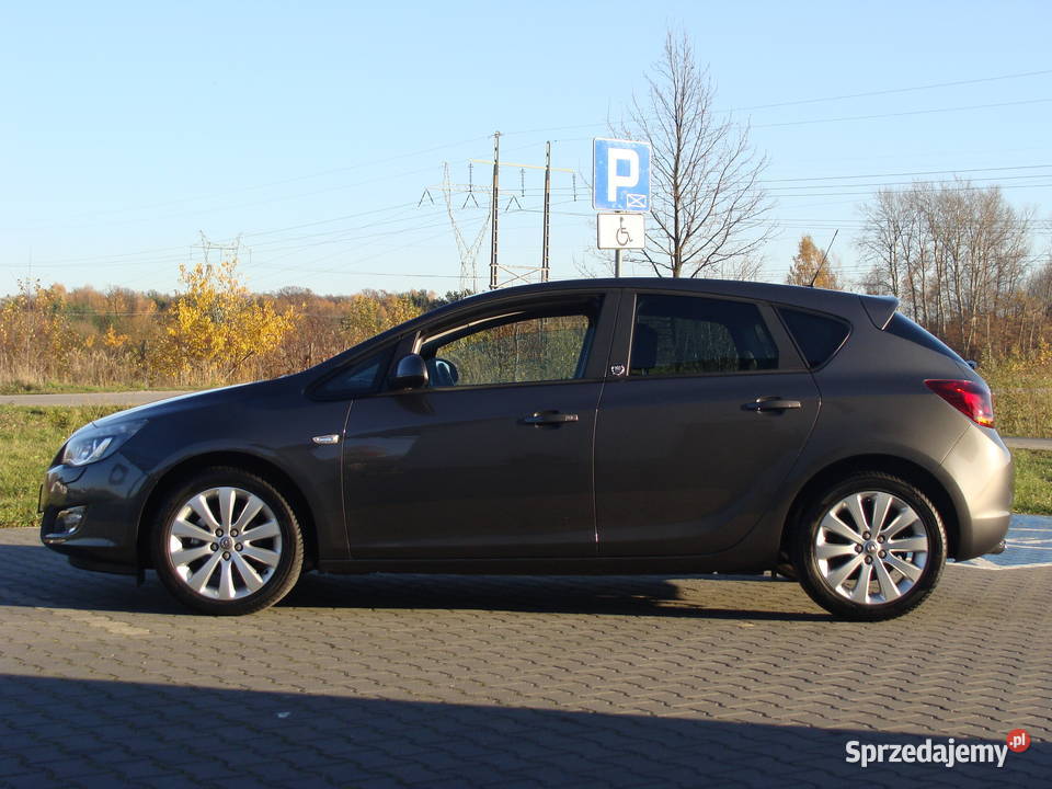 Opel Astra 14 Turbo benzyna 140 sprowadzony klimatyzacja Radom sprzedam