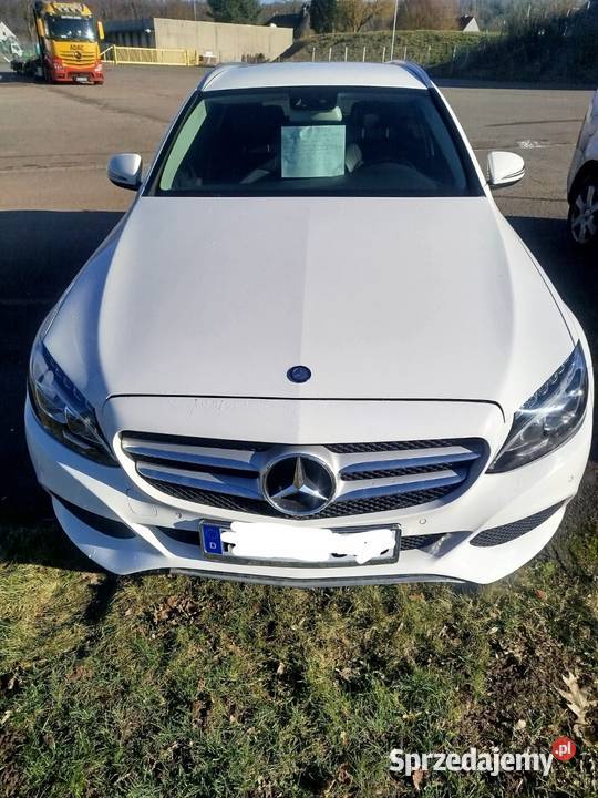 Mercedes 2016 1595cm3 180