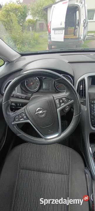 Sprzedam Opel Astra J 14 100 LPG światła do jazdy dziennej