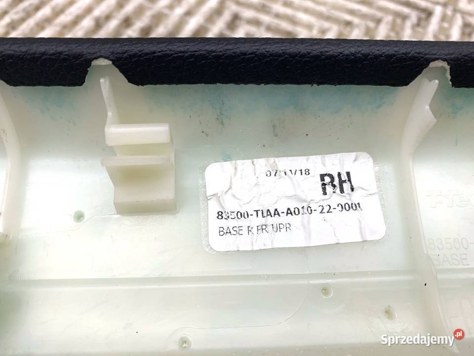 BOCZEK DRZWI PRAWY PRZÓD HONDA CRV V SUV