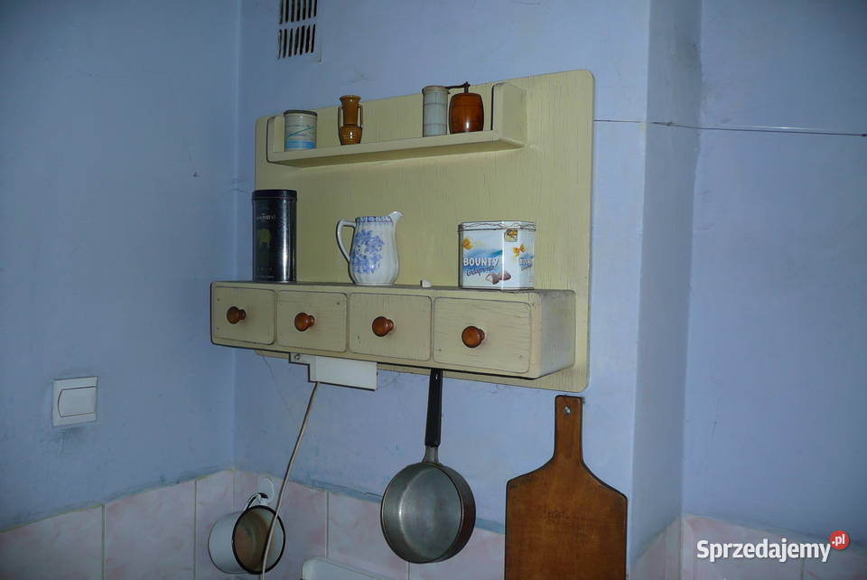 Kredens kuchenny u babci Konary sprzedam