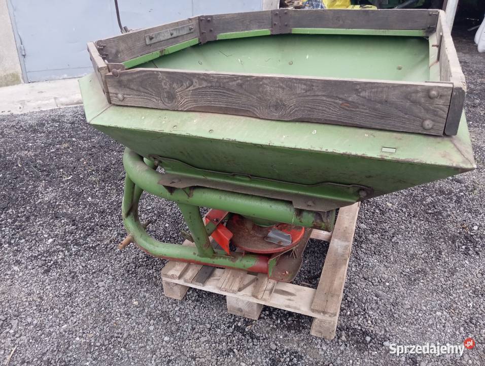Rozsiewacz nawozów Amazone F 603 Kaszów
