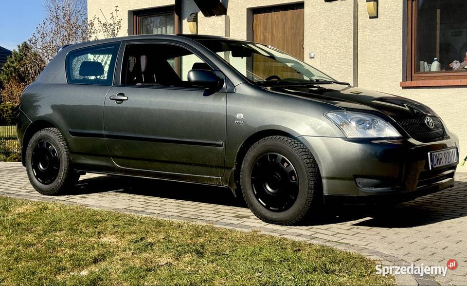Toyota corolla e12 mały przebieg Chrząstawa Wielka