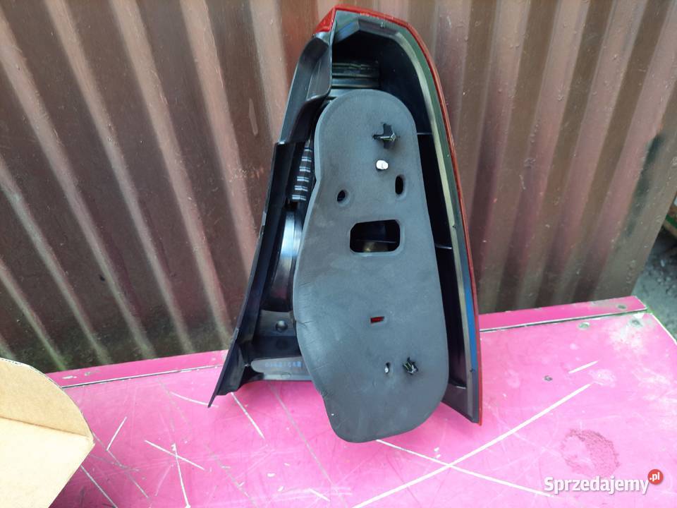 Dacia Logan 04r lampa tylna lewa nowa Pruszków sprzedam