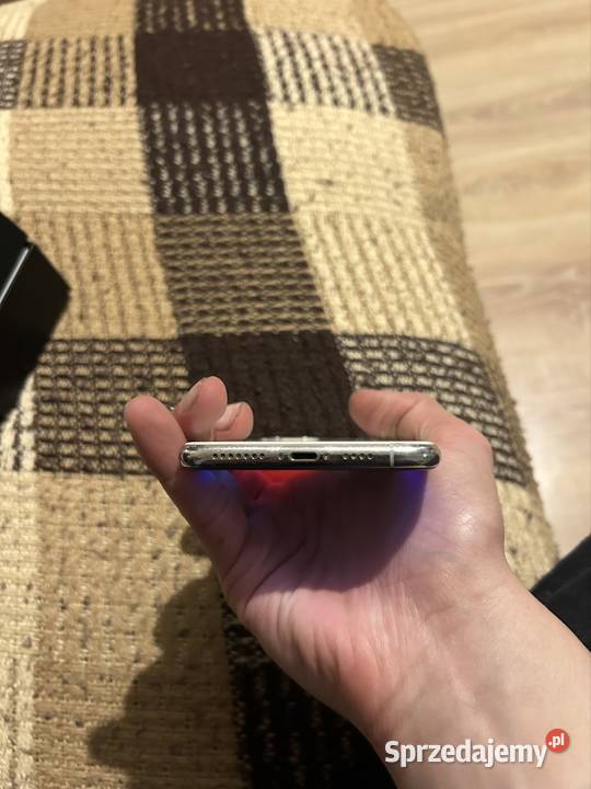 iPhone 11 Pro plus słuchawki Rabiany